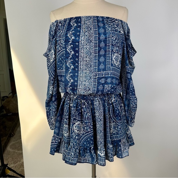 ❣️HP❣️NWT Surf Gypsy Blue White Cold Shoulder Floral Ruffle Mini Dress. Sz: S - Picture 3 of 13
